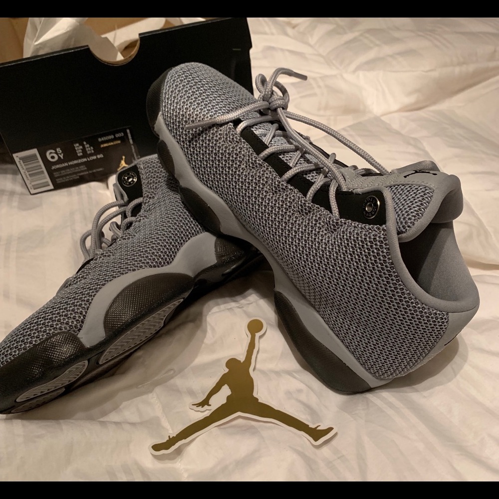 Brand new, in original box. 6.5Y Jordan Horizon